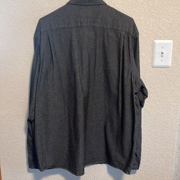 Wrangler- Premium Quality- Men’s Denim Button Down Dress Shirt, Size XL - Picture 6 of 6